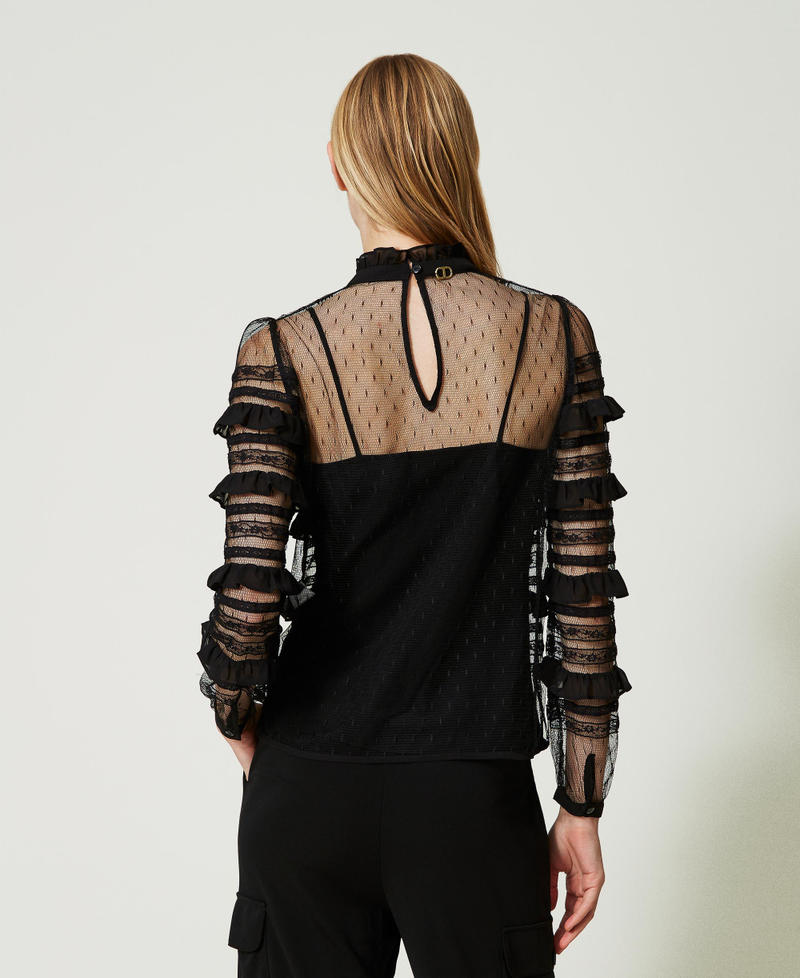 Blouse en tulle plumetis et dentelle