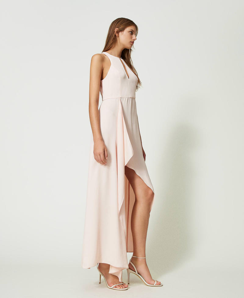 Robe longue asymétrique en satin