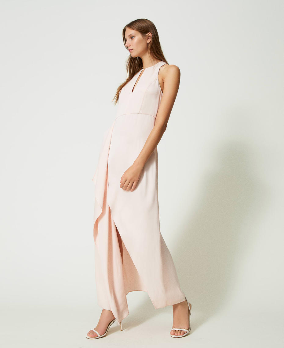 Robe longue asymétrique en satin