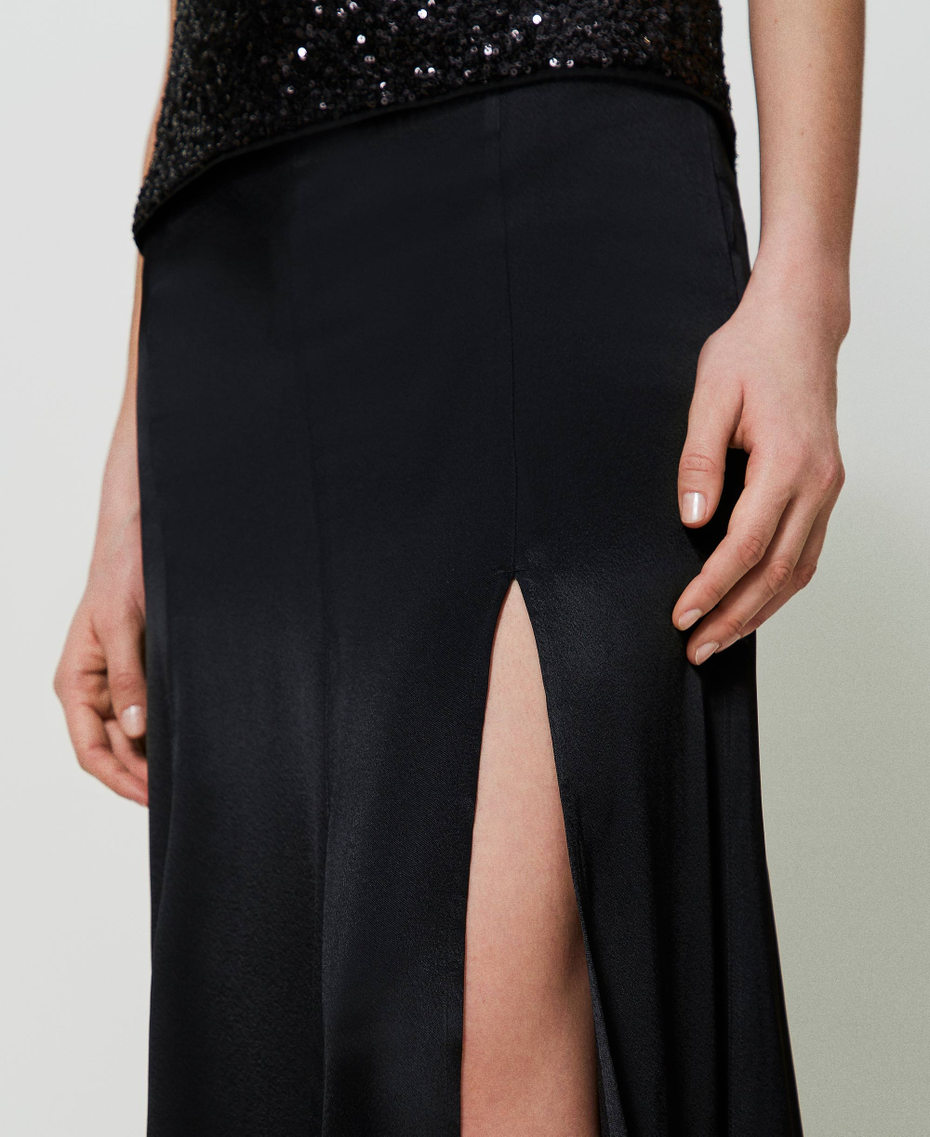 Maxirock aus Satin Schwarz Frau 241TP2102_00006_04