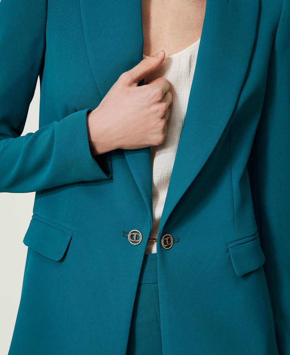 Chaqueta blazer de crep&eacute; cady con joya Azul celeste Verde mineral Mujer 241TP2170_00540_08
