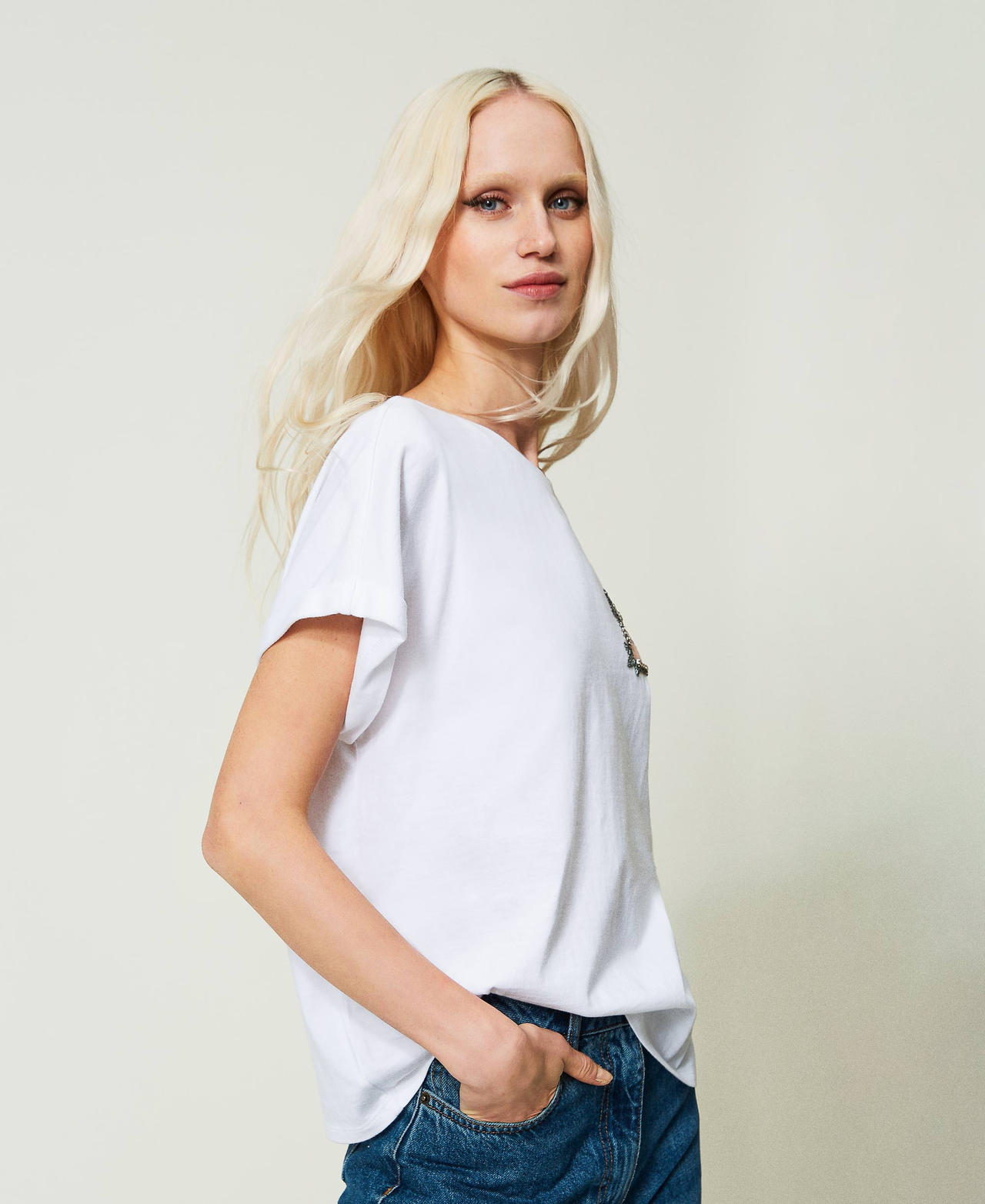 T-shirt avec étiquette siglée et broderie Blanc Femme 241TP2211-03