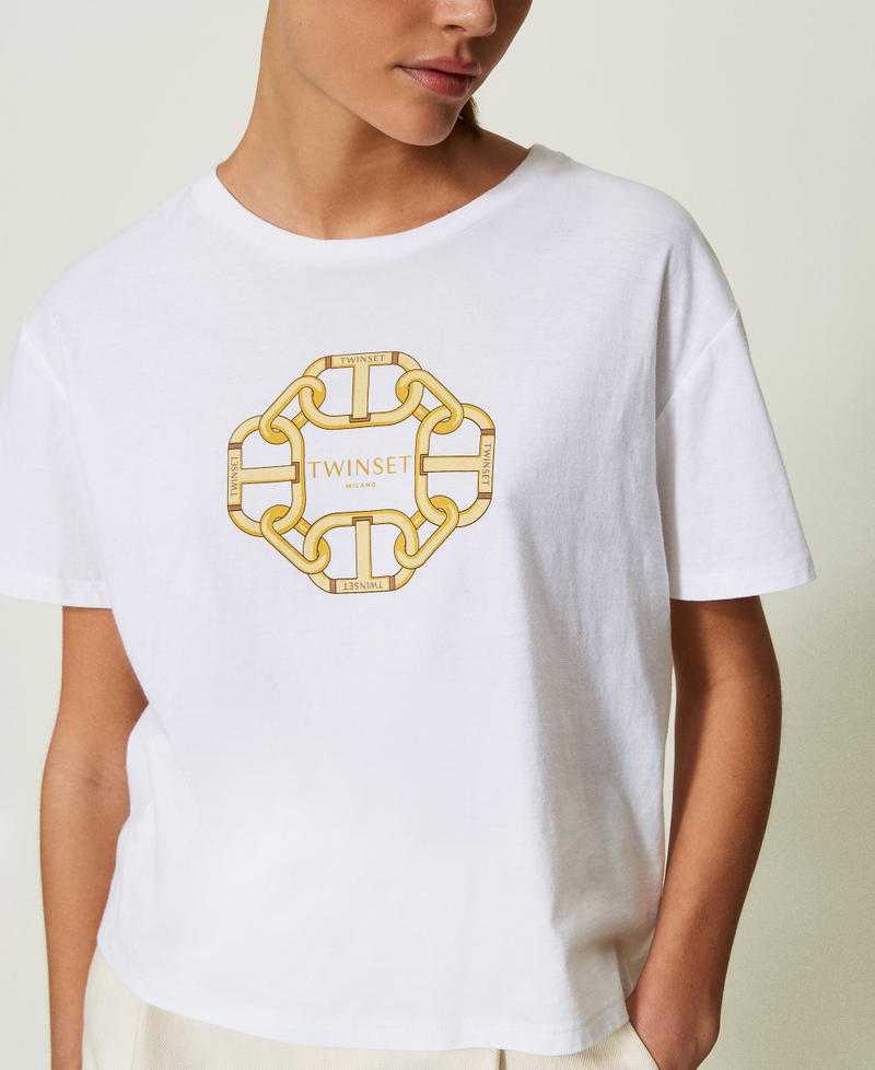 Camiseta con estampado de cadenas y Oval T Blanco Mujer 241TP221A-04