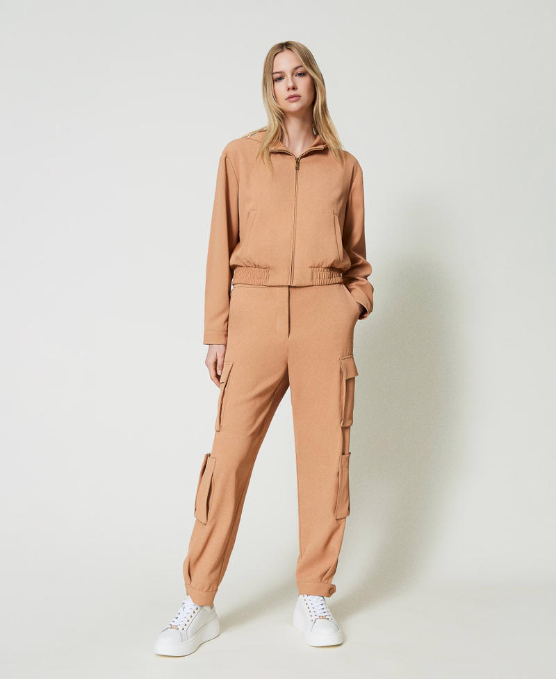 Bomber en crêpe avec macramé