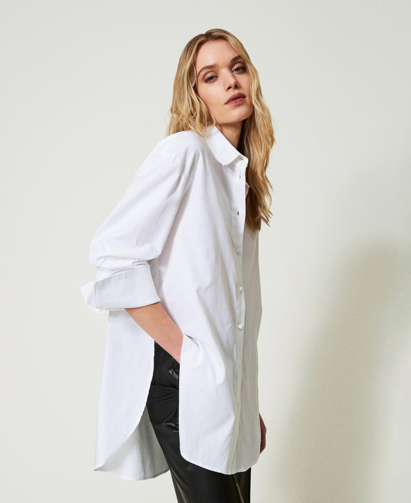 Chemise oversize avec poignets amovibles
