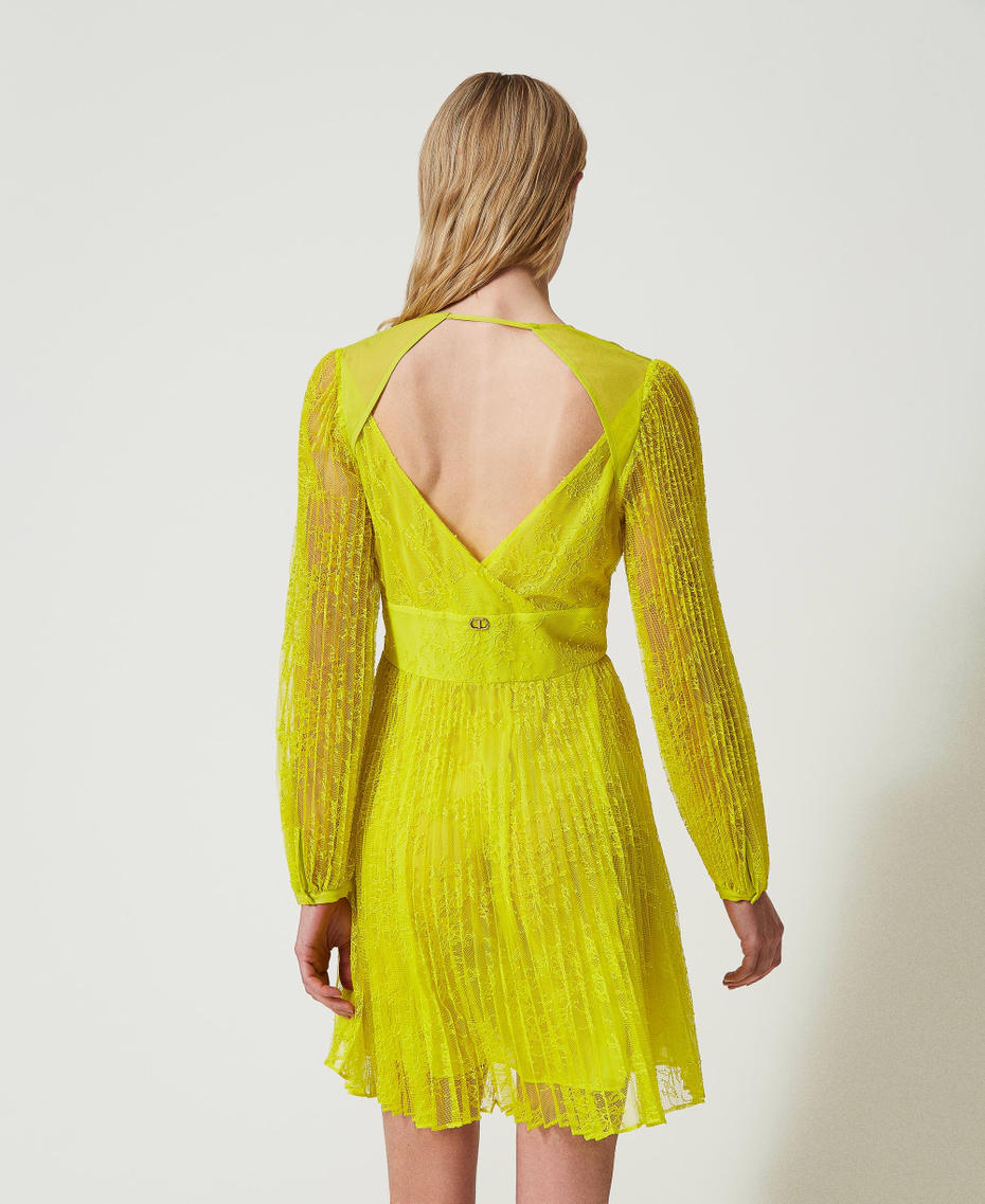 Short pleated lace dress