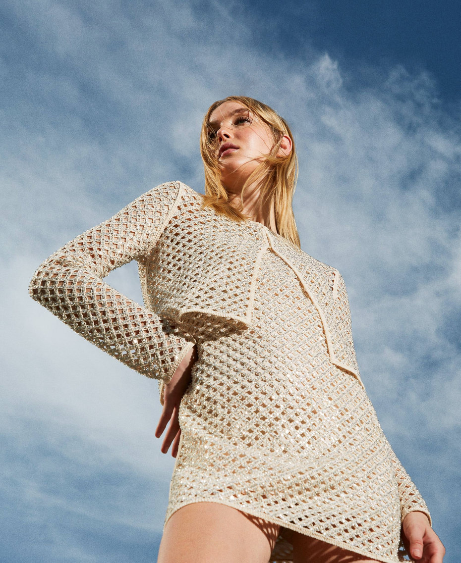 Mesh jacket with embroidery