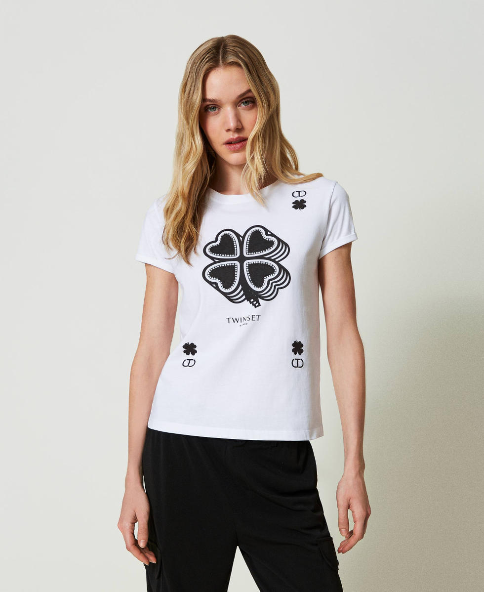 T-shirt with four-leaf clover print
