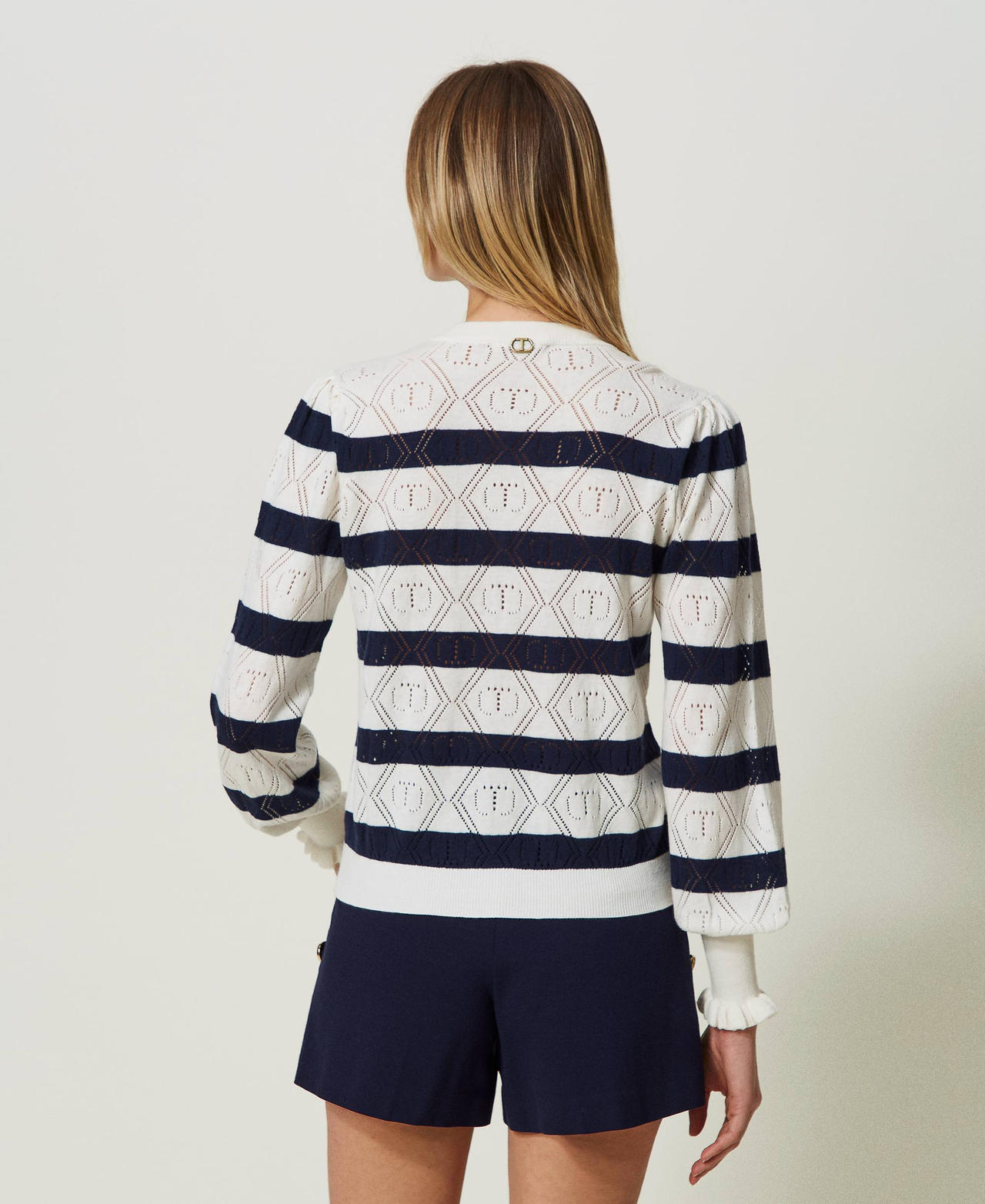 Openwork cardigan with Oval T