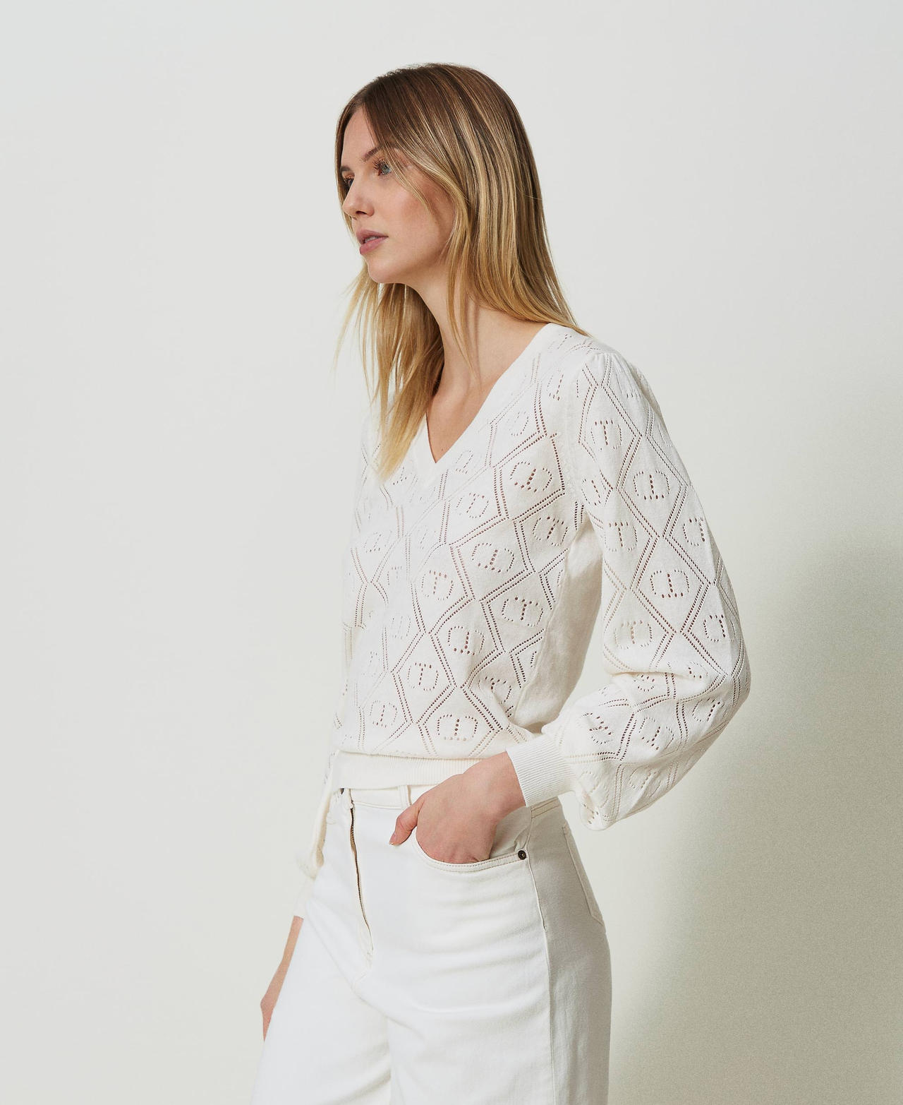 Openwork jumper with Oval T