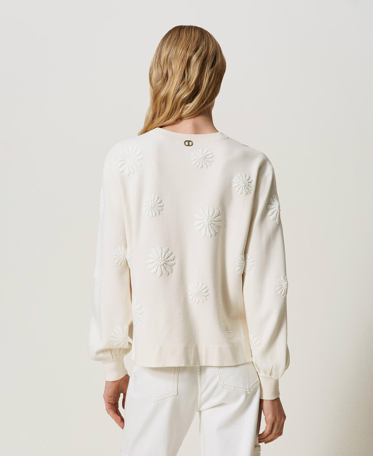 Maxi maglia con ricamo a fiori