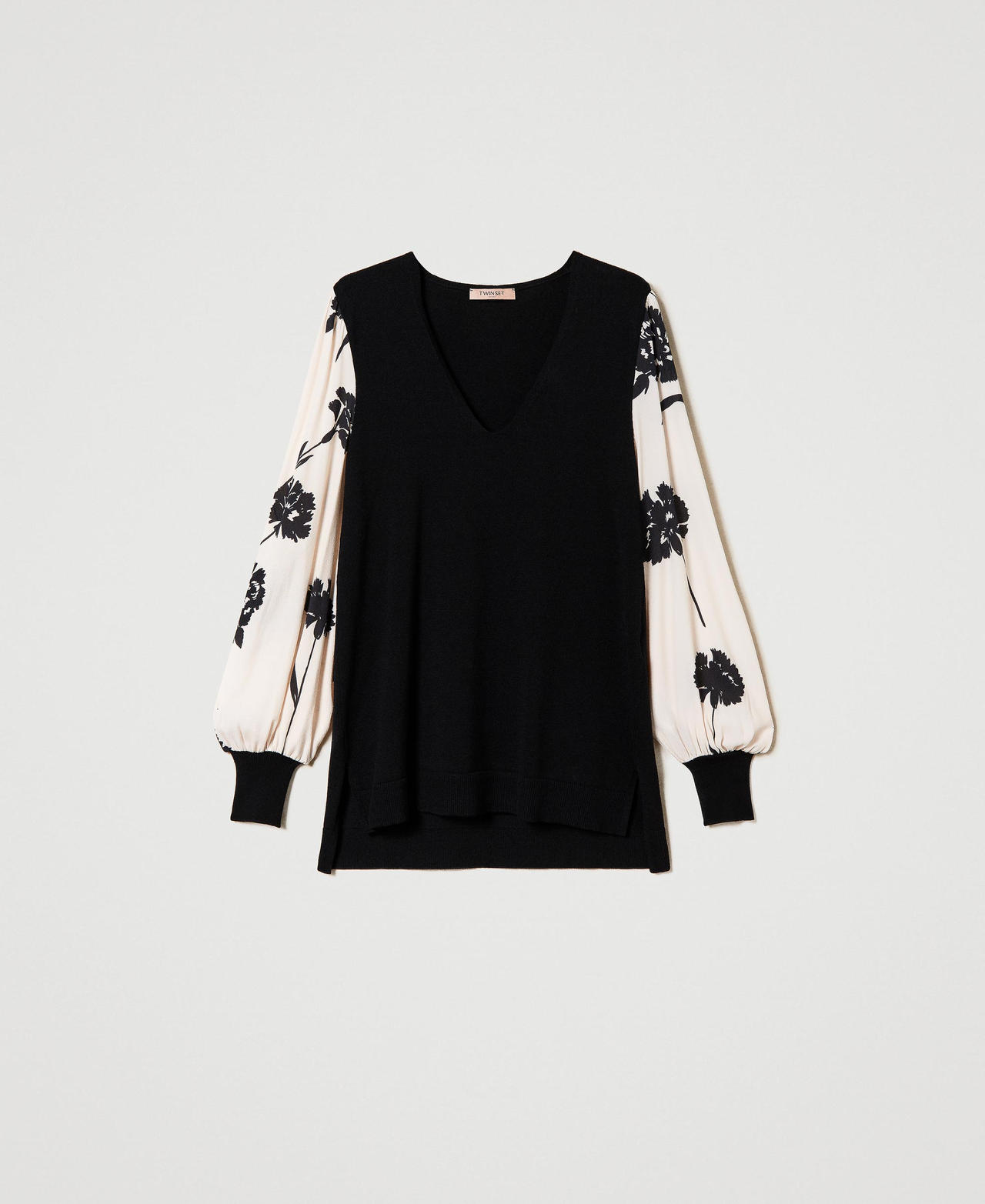 Jumper with printed crêpe sleeves Two-tone Black / Black Carnation Print / Snow Woman 241TP3281-0S