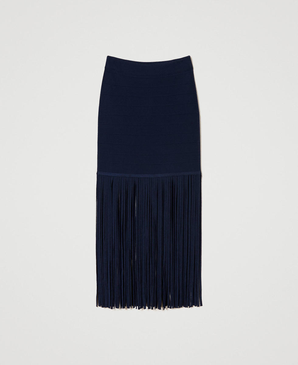 Short fitted knit skirt with fringes