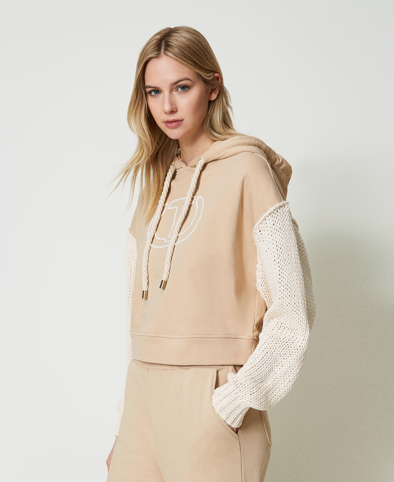 Hoodie with knit sleeves Two-tone “Almond Milk” Beige / Ivory Woman 241TP3434-02