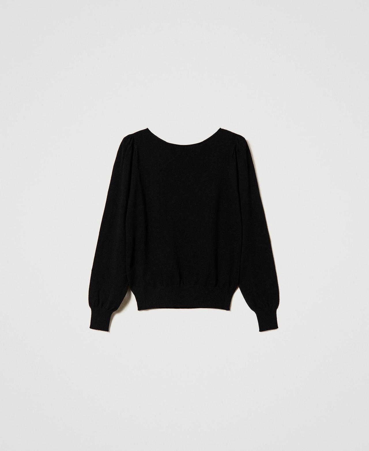 Dual-use jumper with cut-out