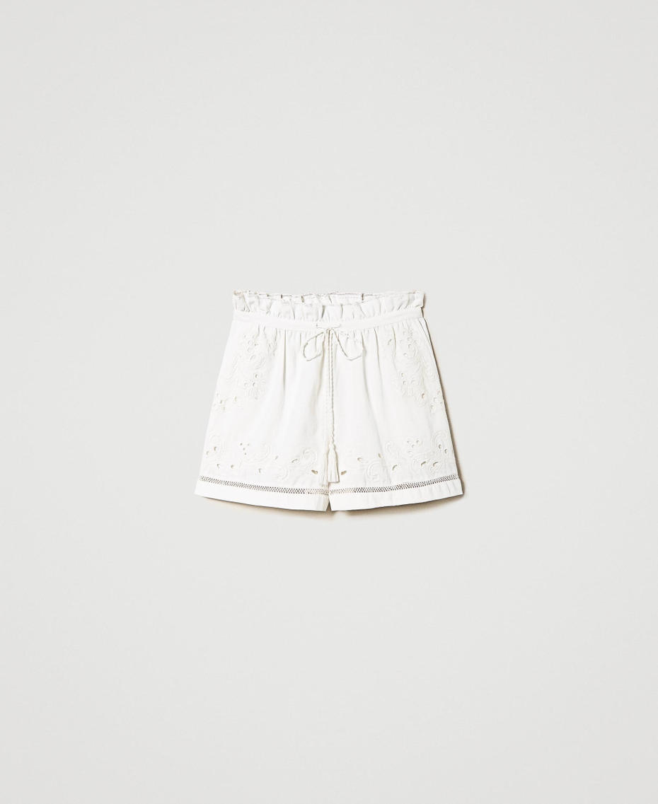 Muslin shorts with embroideries