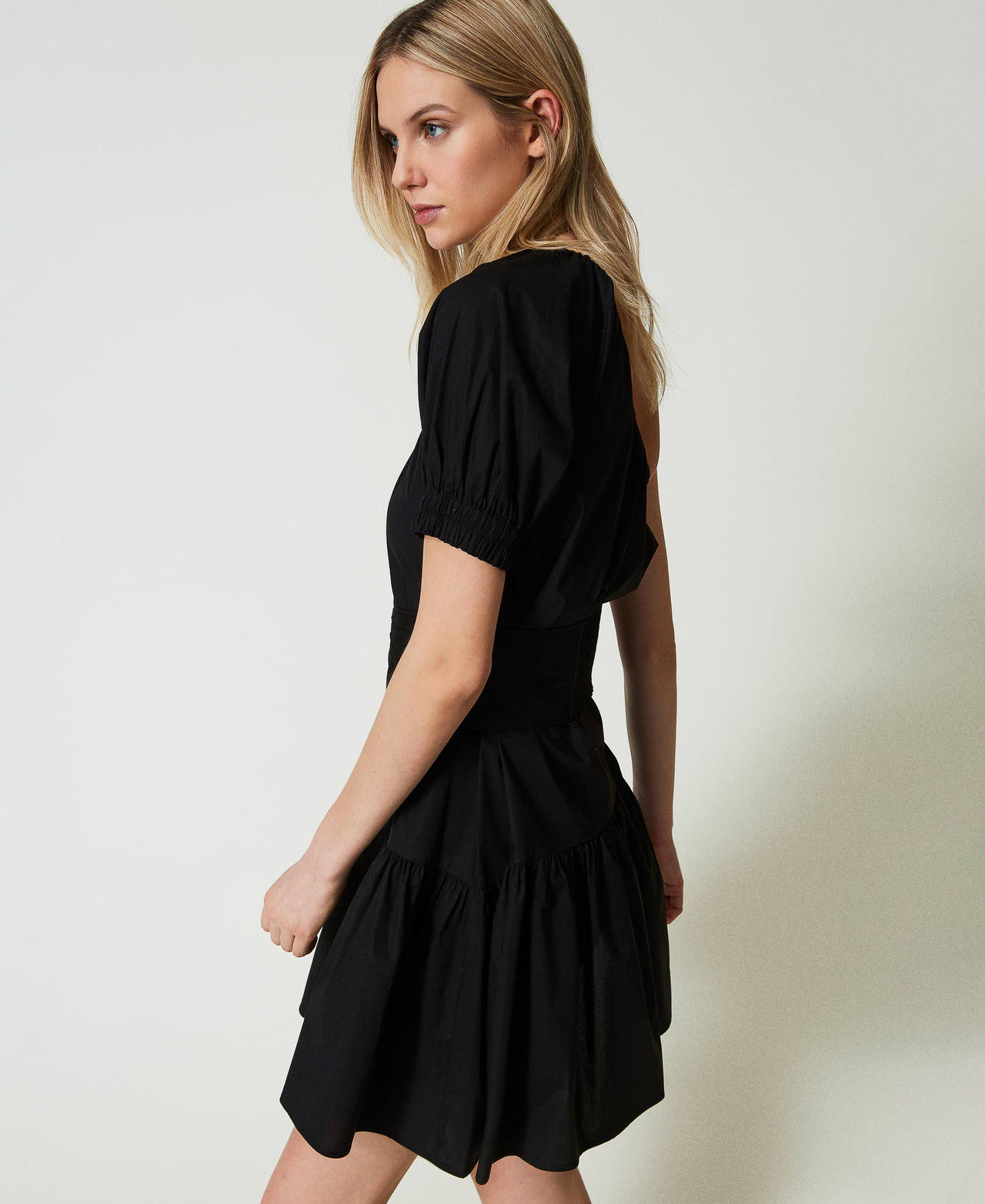 Short one-shoulder poplin dress with Oval T Black Woman 241TT2022-02