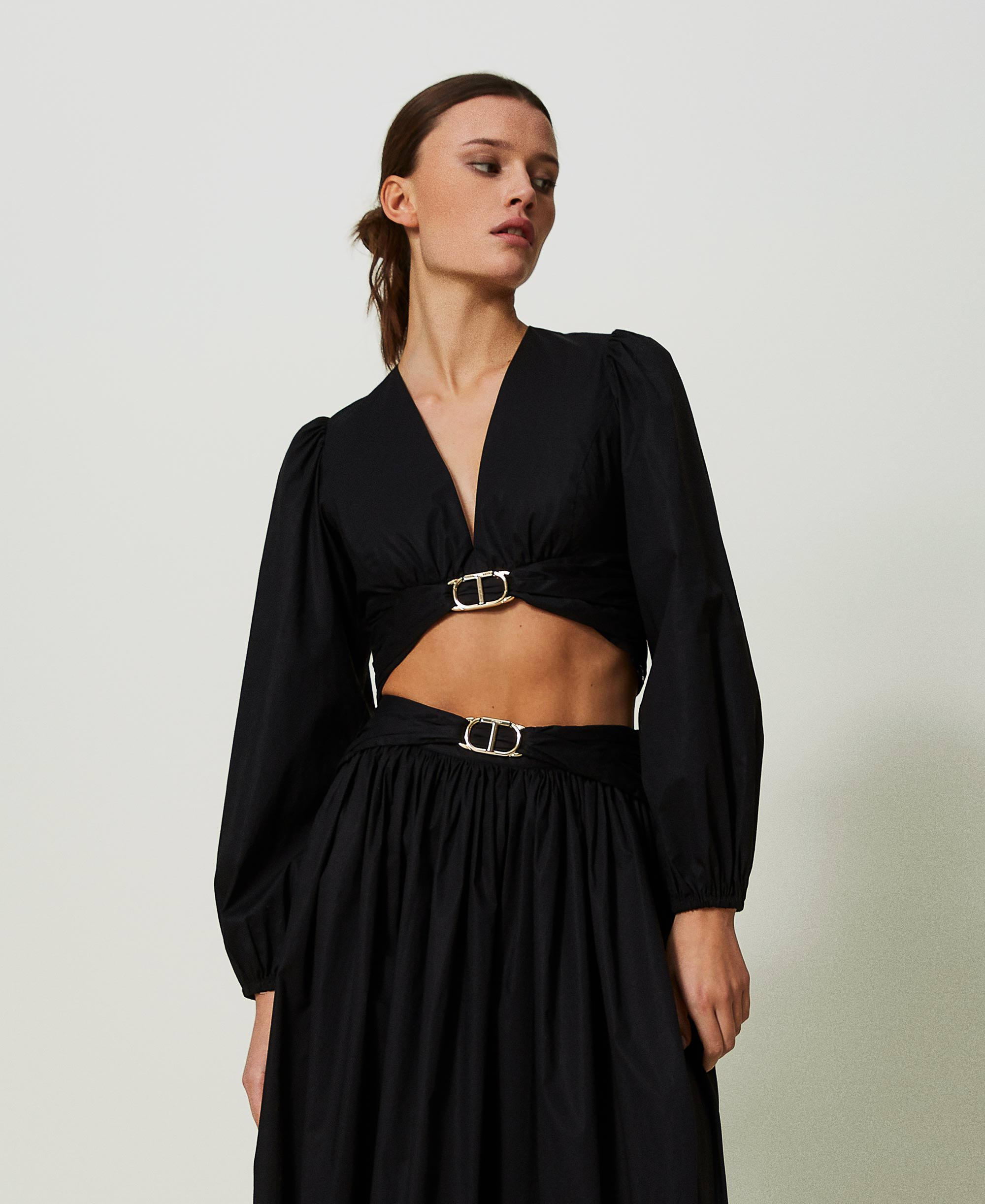 Cropped poplin blouse with Oval T