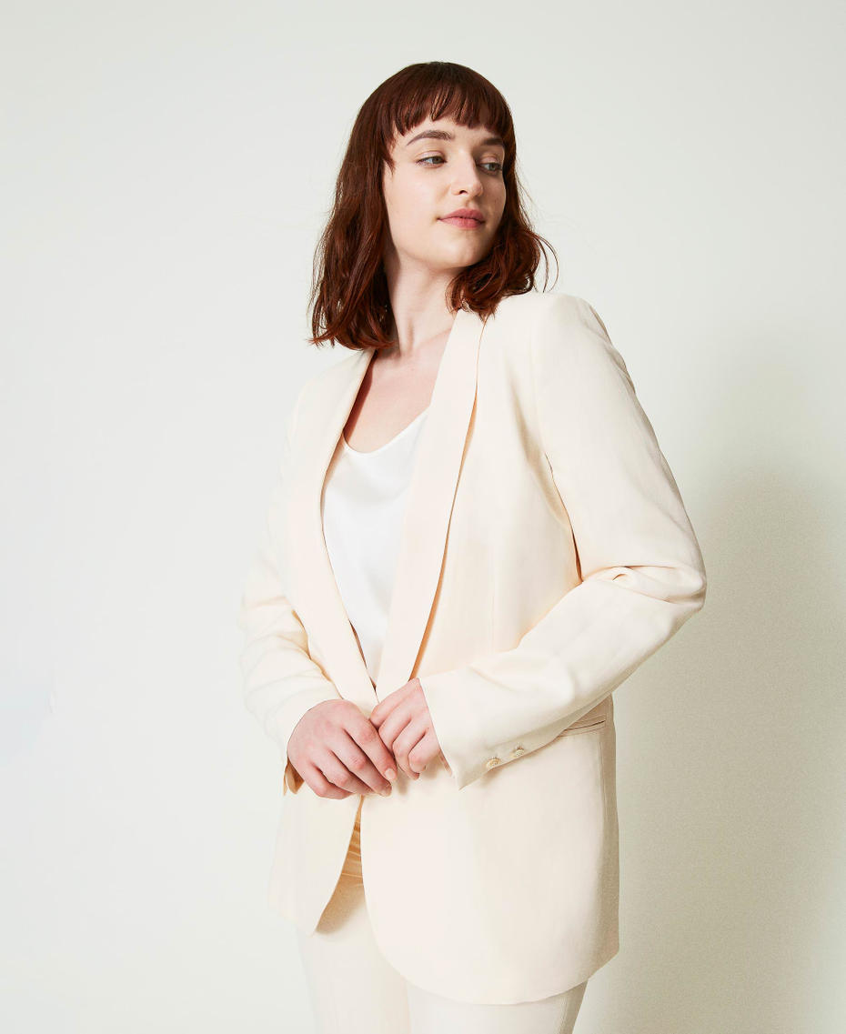 Linen blend blazer