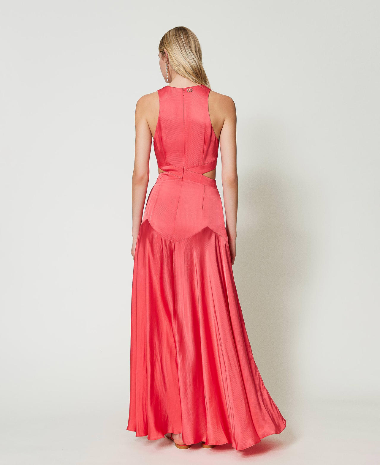Длинное атласное платье с вырезами Розовый "Блеск для губ" женщина 241TT2160-03