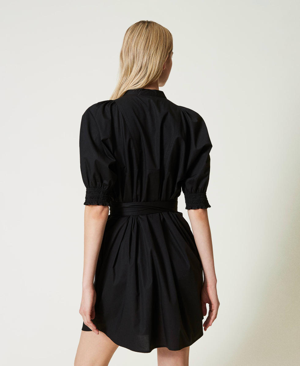 Short poplin shirt dress