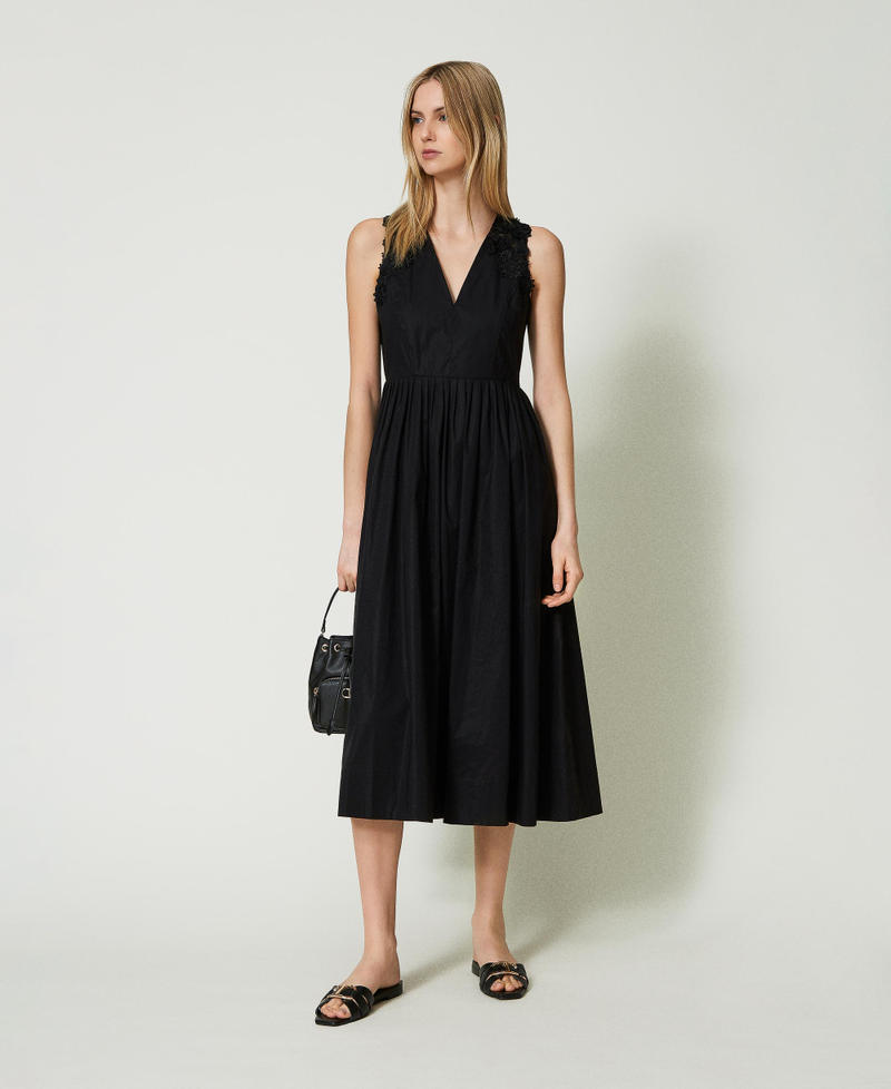 Robe midi en popeline avec Oval T