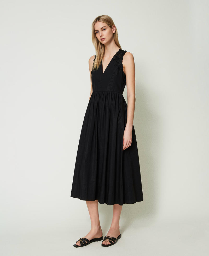 Платье миди из поплина с цветочными аппликациями Черный женщина 241TT2280-02