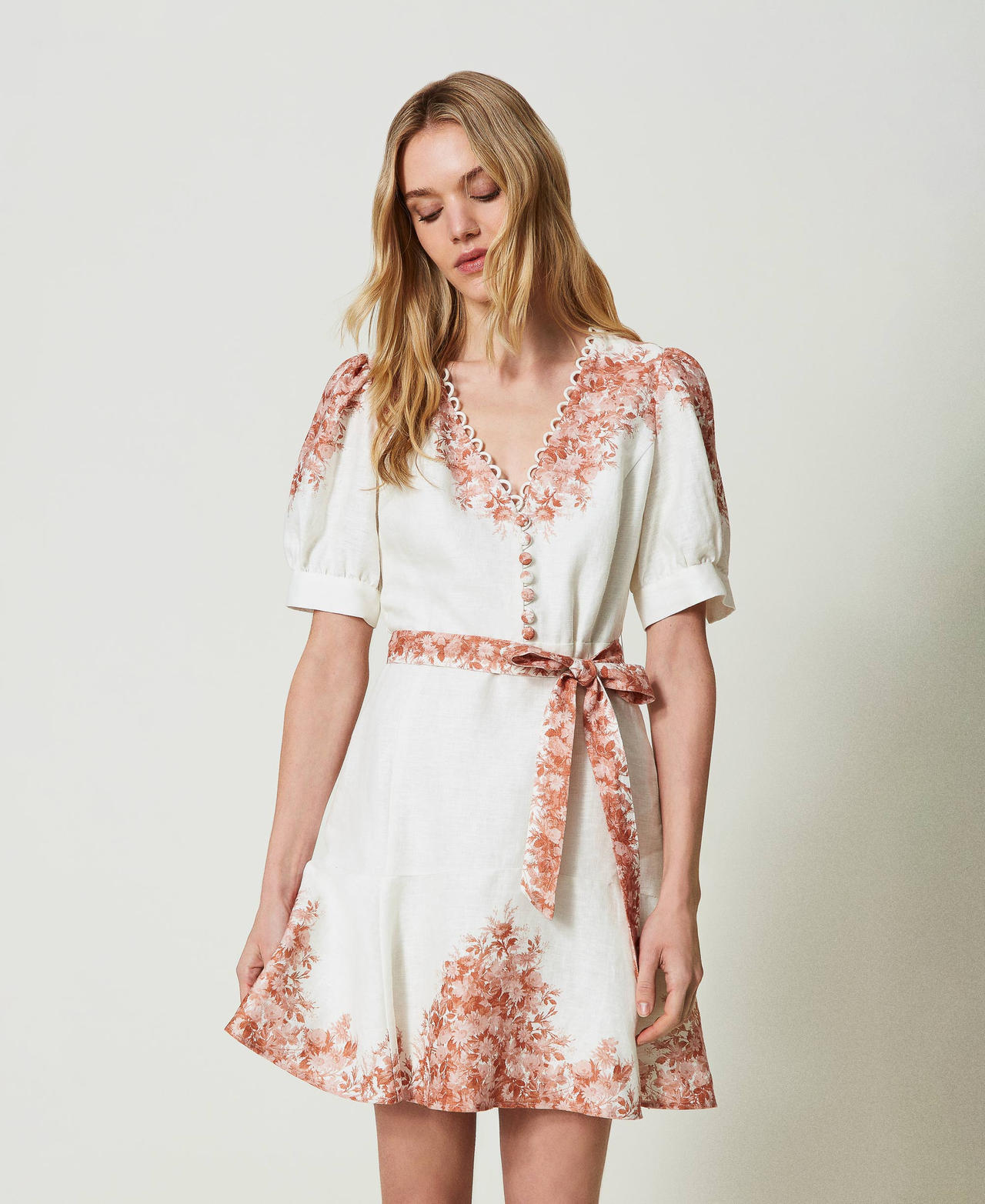 Short linen dress with floral print Woman, White | TWINSET Milano