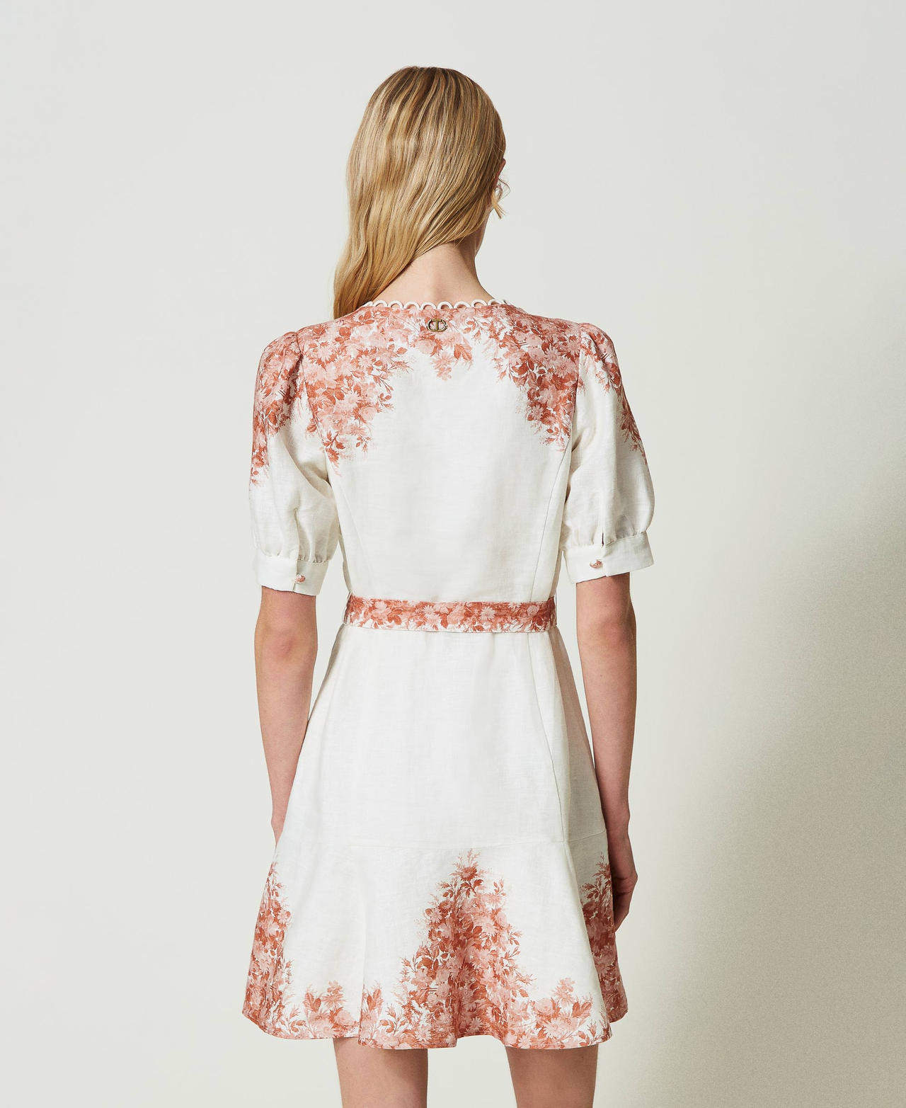 Short linen dress with floral print Toile De Jouy Snow / Papaya Print Woman 241TT2401-03