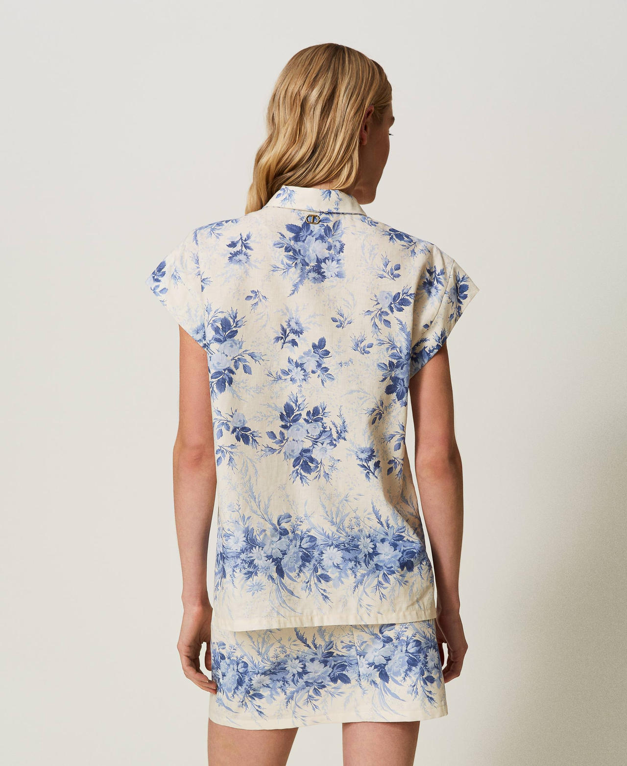 Linen blend shirt with floral print Ivory Toile de Jouy / Blue Calcedonie Print Woman 241TT2426-03