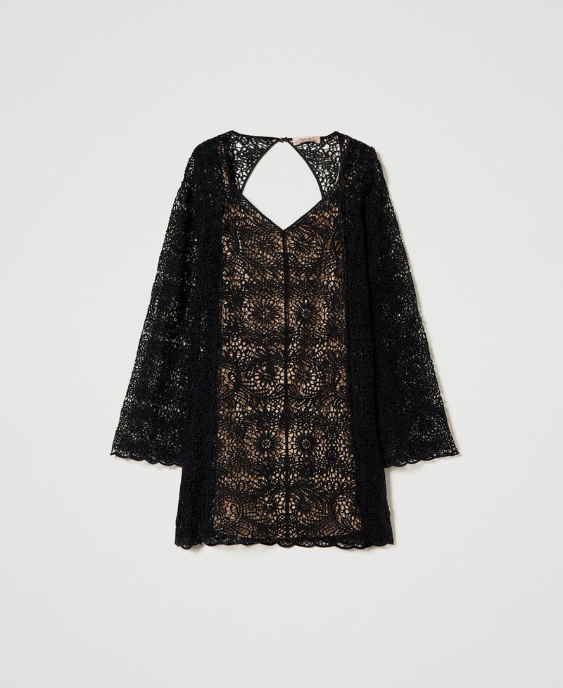 241TT3010_00006_0S?quality=