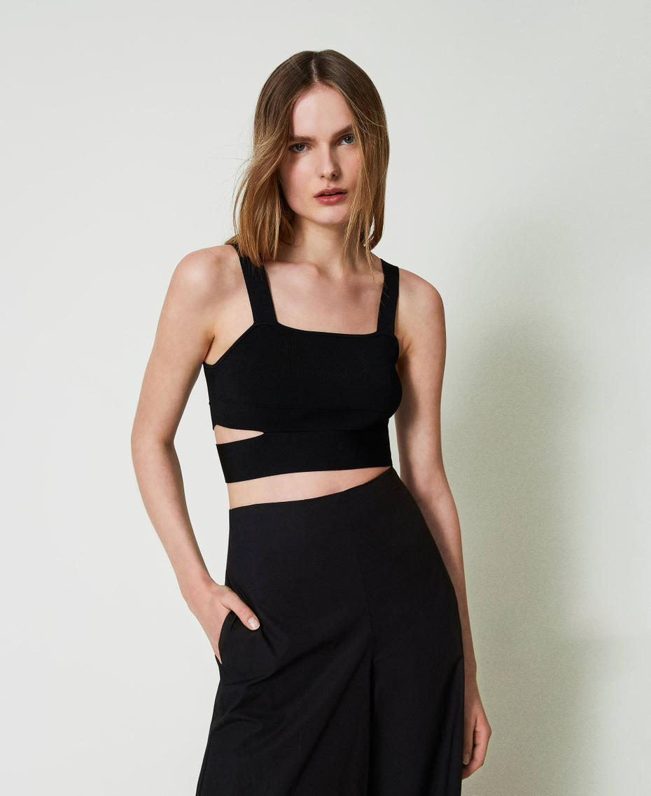 Cropped knit top with cutout