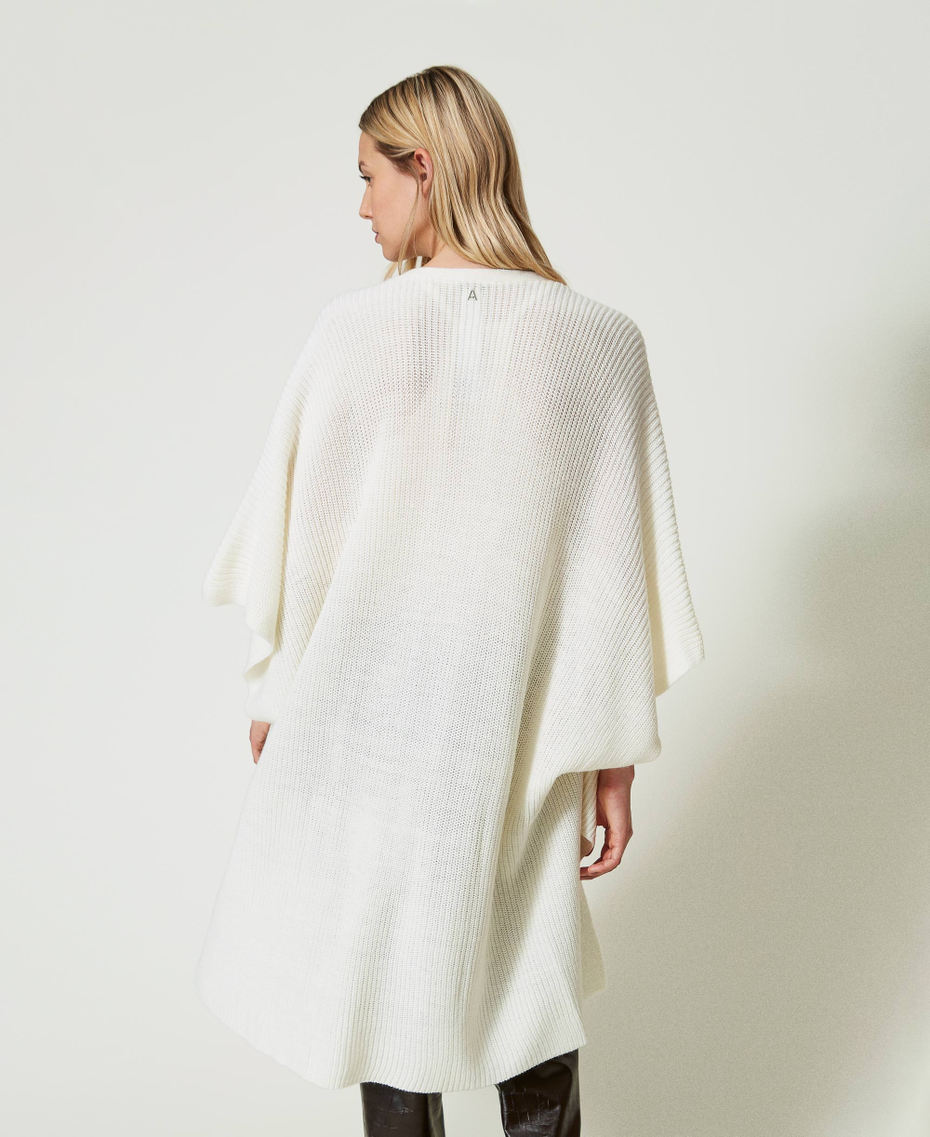 Knit poncho with embroidery White Cream Woman 242AA4030_00733_03