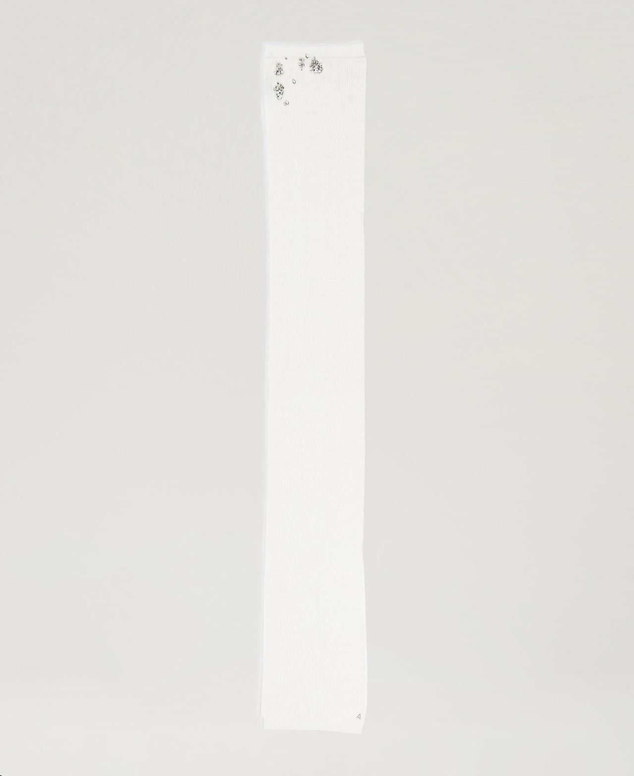 Bufanda con bordados y logo