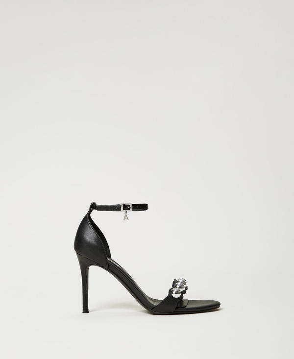 Sandals with studs
