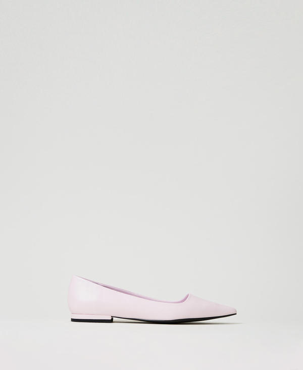 Ballerina shoes with tampered toe