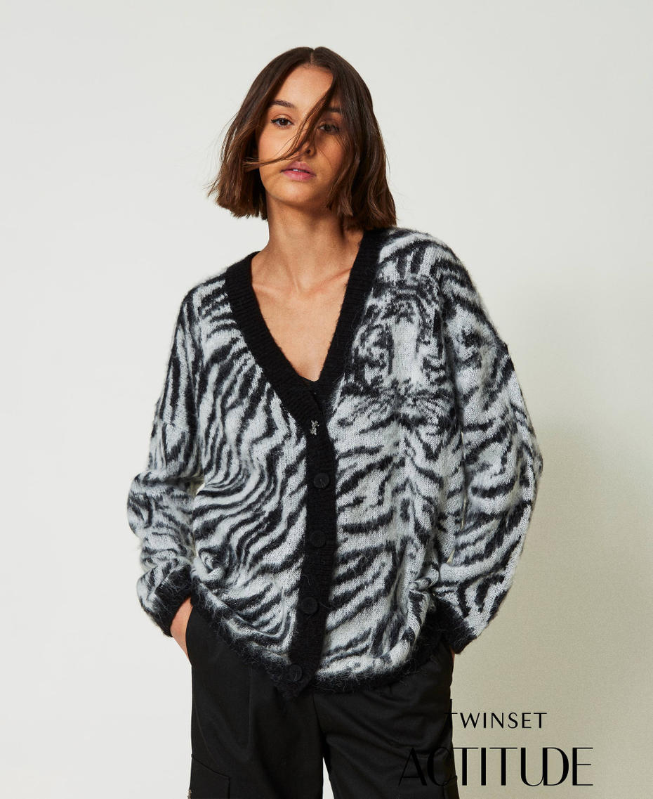 MYFO animal print jacquard cardigan Two-tone Tiger Jacquard Woman 242AM3555_11791_01