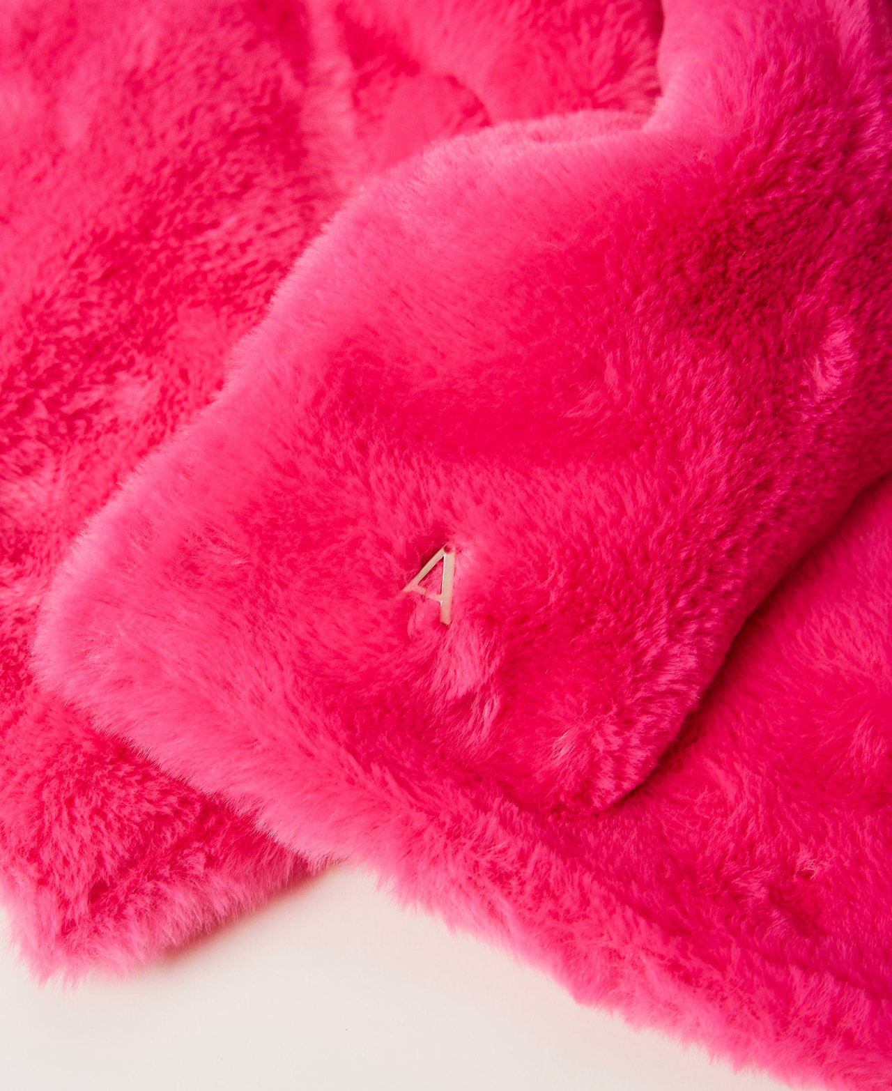 Faux fur scarf Super Pink Woman 242AO5130_11962_02