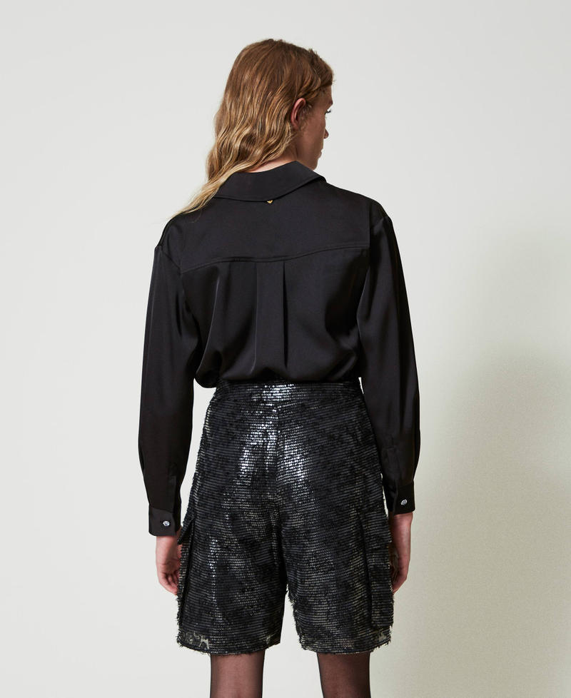 Shorts de lentejuelas Negro Mujer 242AP2014_00006_03