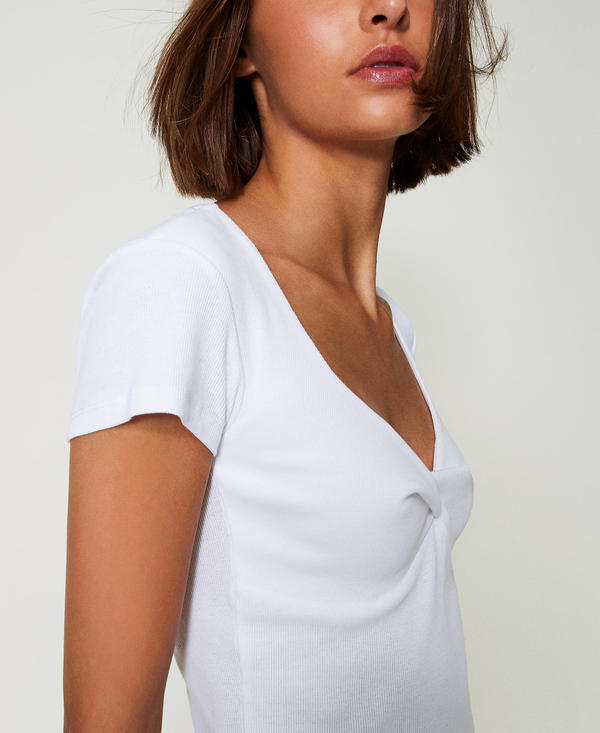 T-shirt côtelé avec nœud