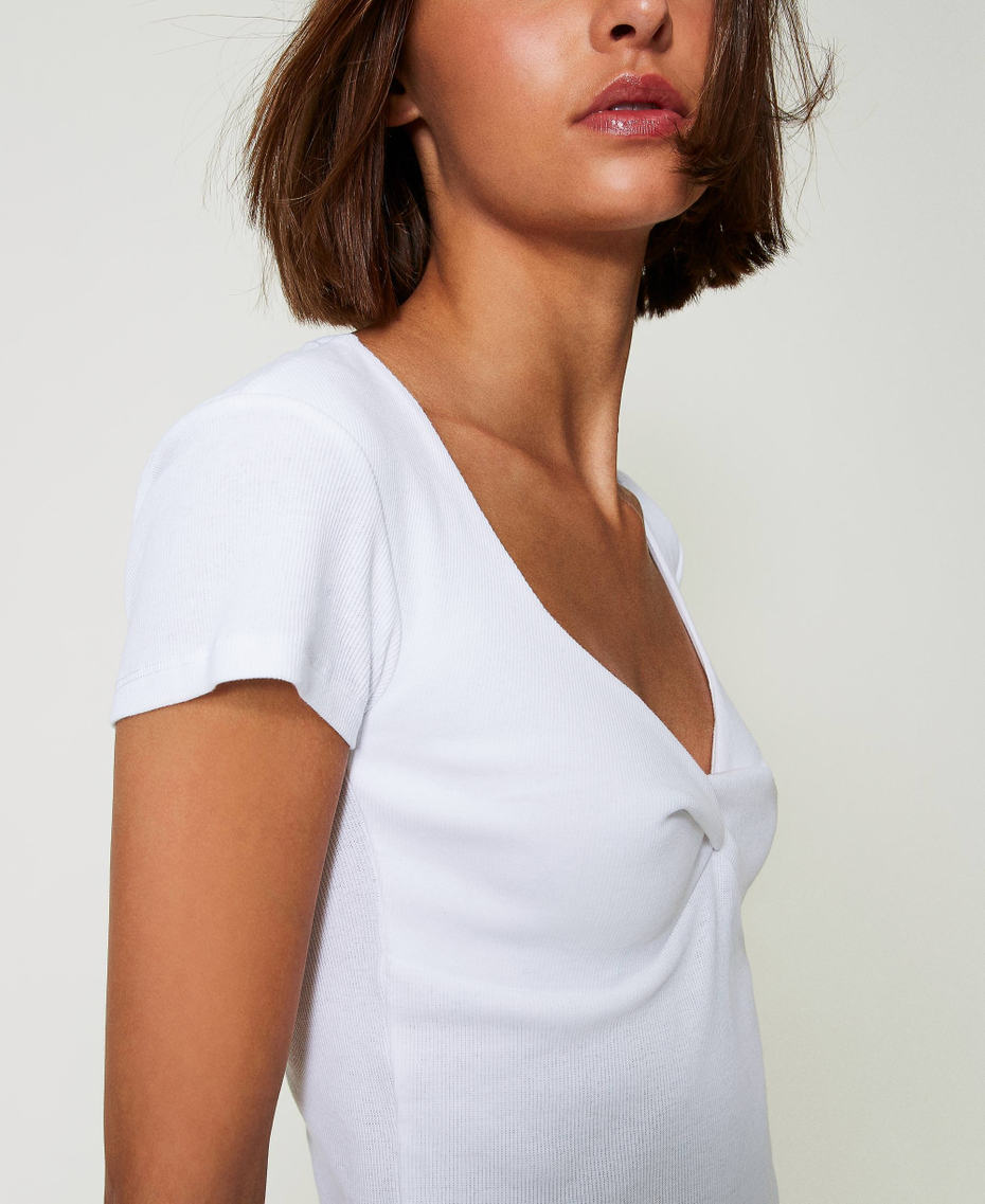 Ribbed T-shirt with knot "Papers" White Woman 242AP2062_00840_01