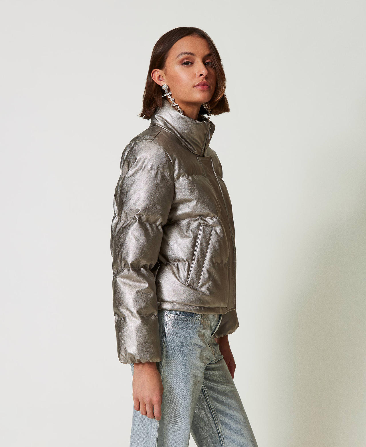 Laminated short puffer jacket Metallic Pewter Woman 242AP2162_11794_03