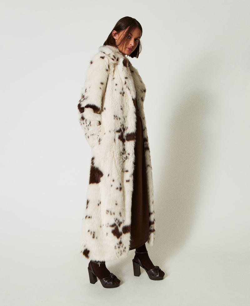 Long faux fur coat White / Molè Cow Woman 242AP2290_11797_02