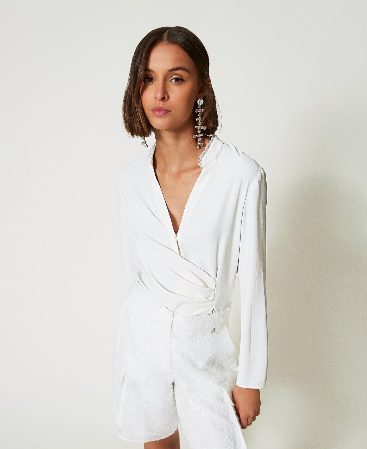 Recycled cr&ecirc;pe de Chine blouse White Cream Woman 242AP2446_00733_02