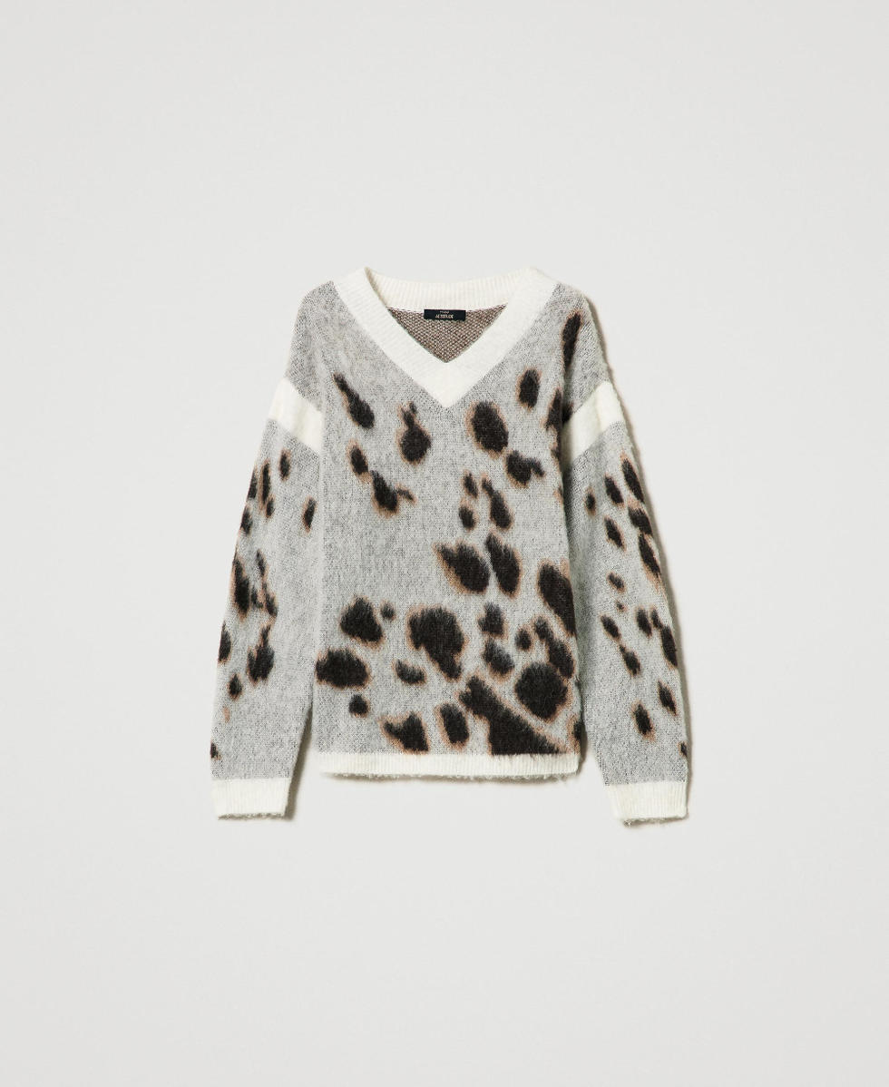 Animal print wool blend jacquard jumper