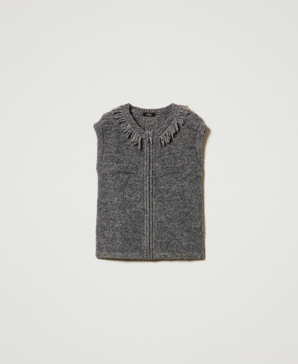 Gilet in maglia boucl&eacute; riciclata