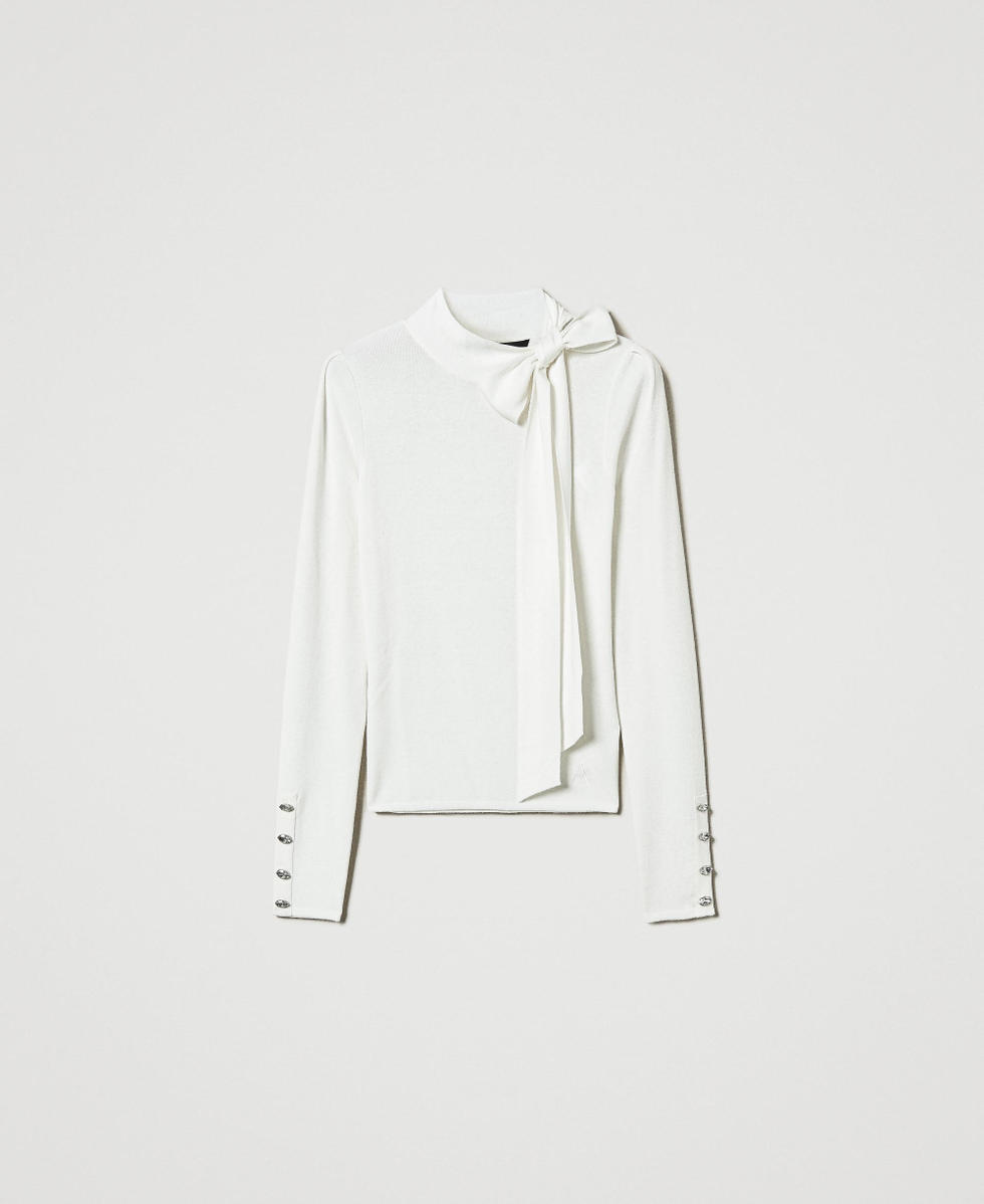 Turtleneck jumper with bow and embroidery
