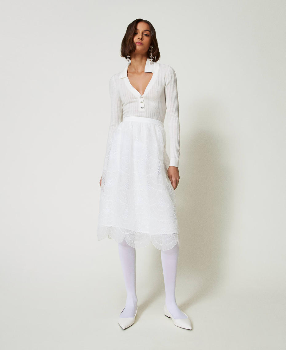 Pull c&ocirc;tel&eacute; avec broderie Cr&egrave;me White Femme 242AP3161_00733_T0