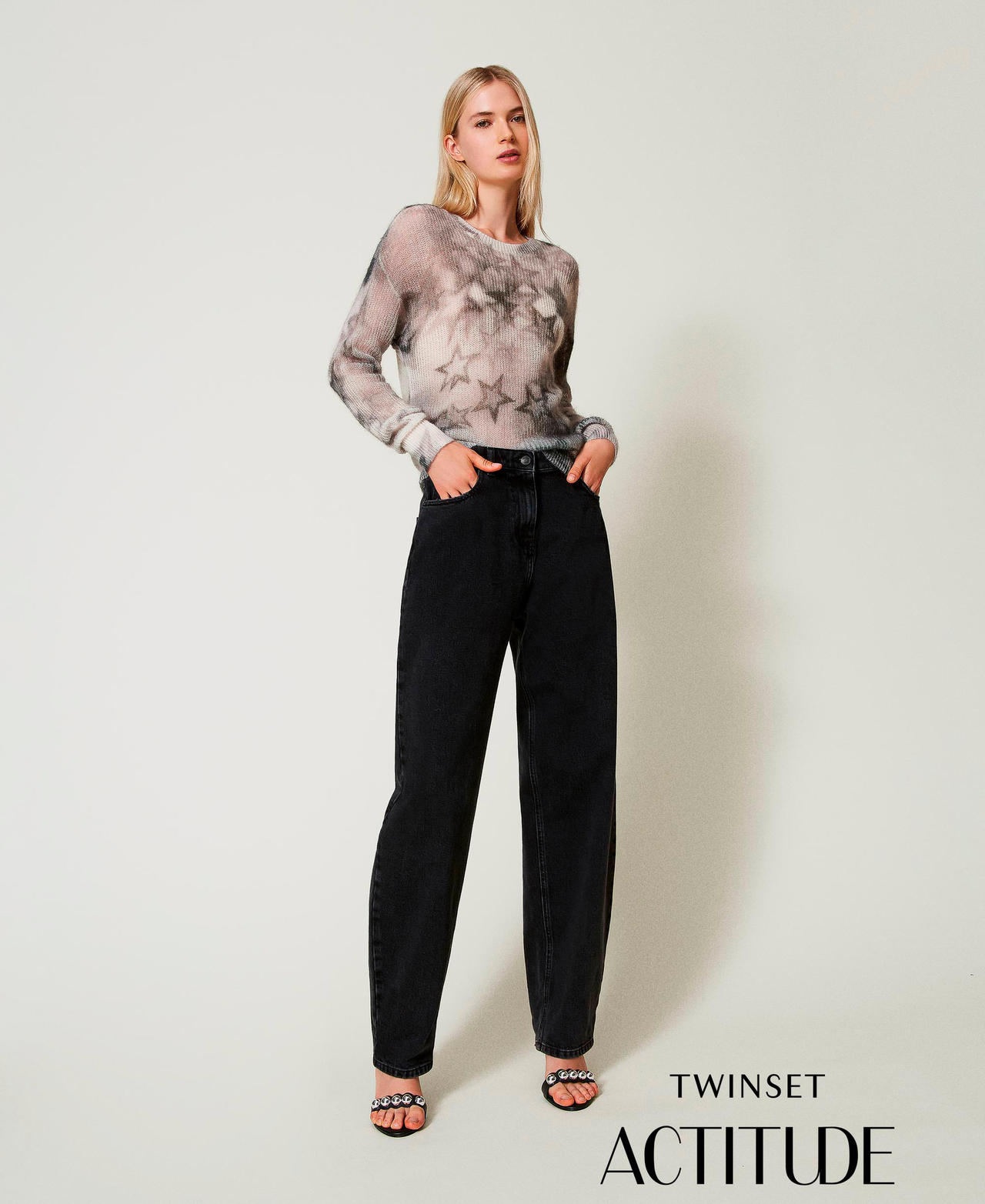 Black carrot fit jeans with five pockets Black Denim Woman 242AT2274_01103_02