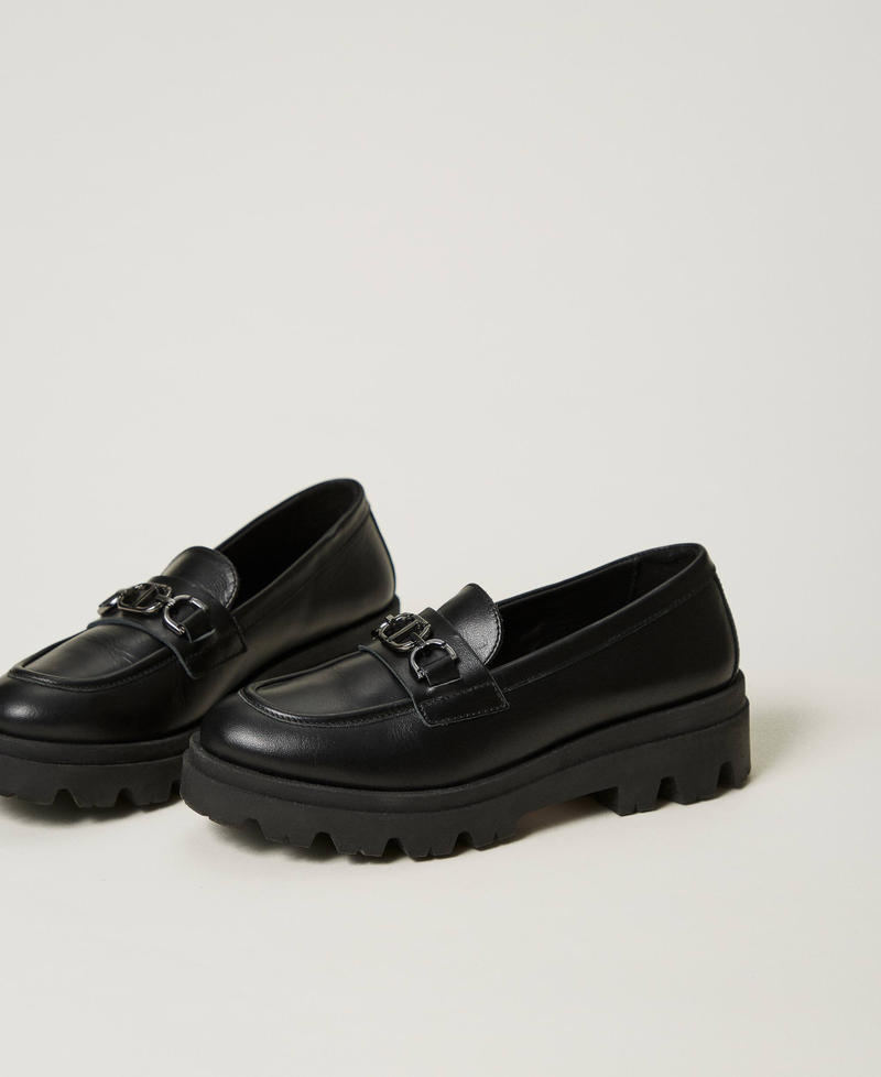 Leather loafers with Oval T Black Girl 242GCJ020-02